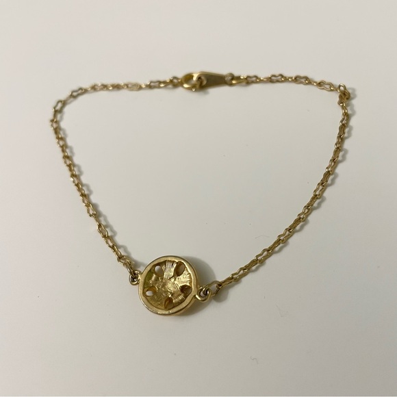 Vintage Gold Tone Chain Bracelet with Floral Medallion - Picture 5 of 12